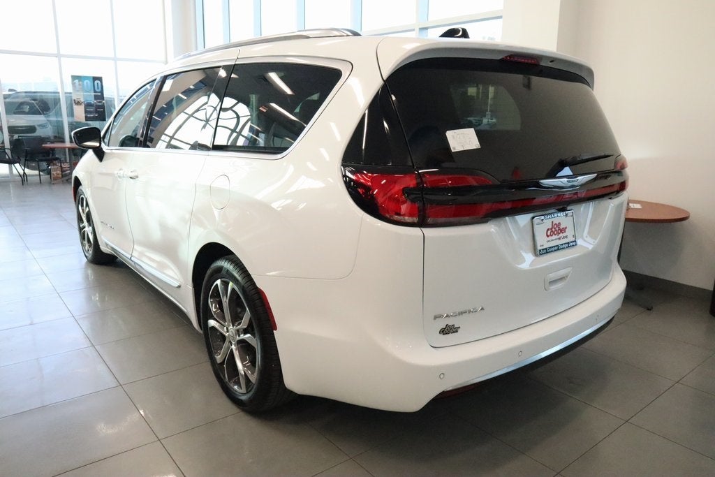2026 Chrysler Pacifica Pinnacle