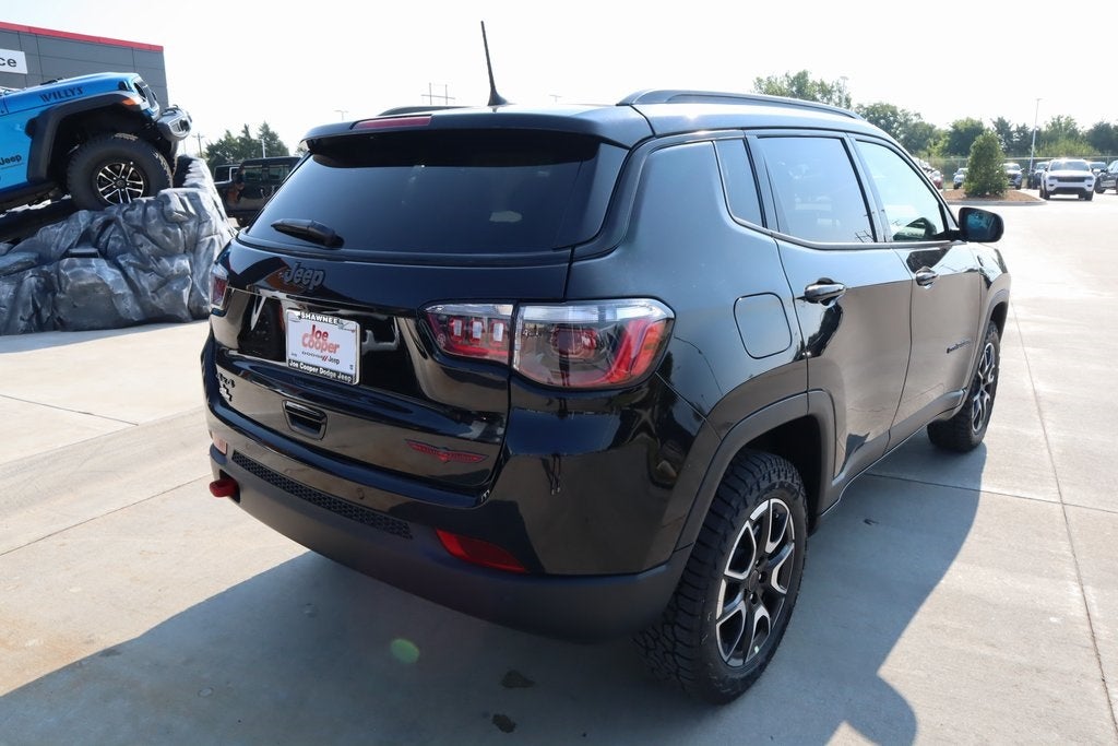 2025 Jeep Compass Trailhawk